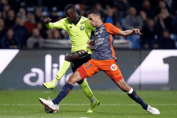 包含巴黎圣日耳曼主场大胜圣埃蒂安法甲领先优势不断扩大的词条