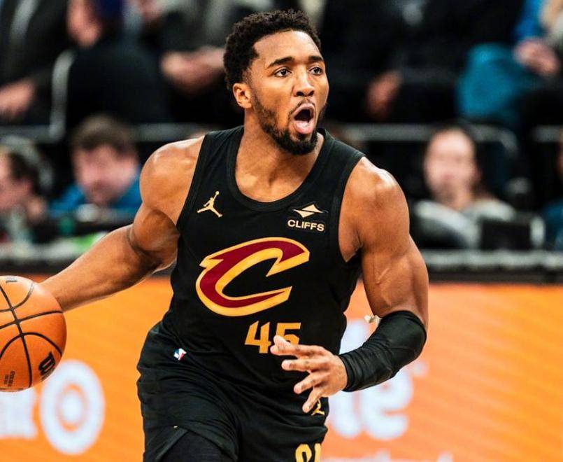 开云体育-平斯托伊在客场遭遇失利，逐渐失去领头羊位置的简单介绍