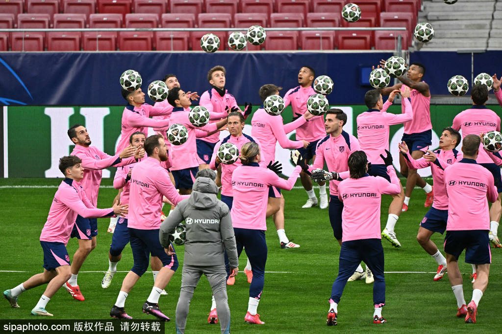 开云体育app-精彩比赛场面连连不断，球迷热情高涨