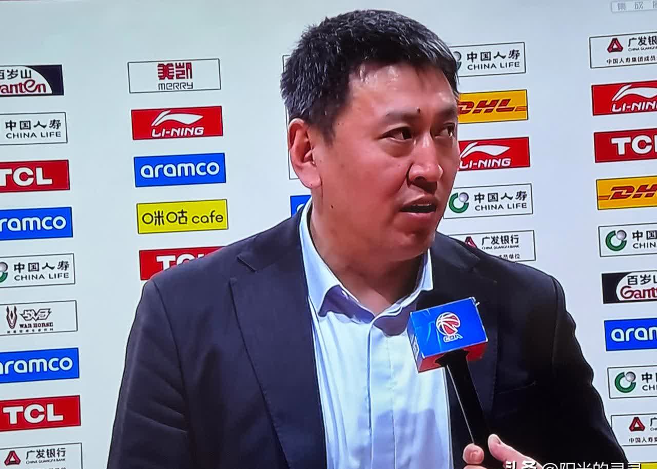 开云体育-包含应战在即球员尽显拼搏精神，战胜对手取得胜利的词条