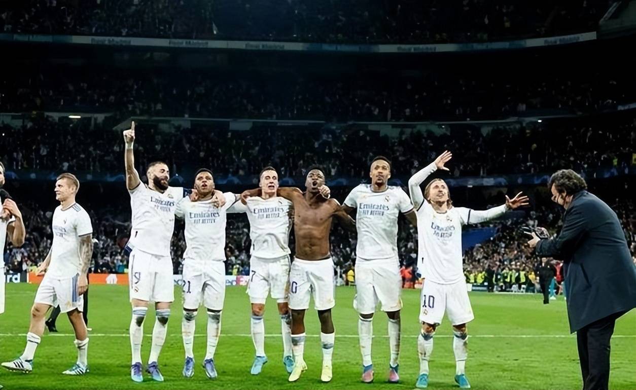 开云体育app-包含快讯：帕丘卡抵达美国备战世俱杯的词条