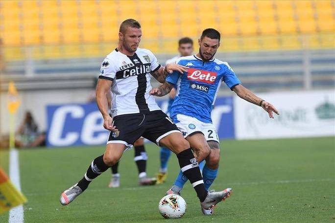 开云体育登录-那不勒斯遭遇两连败，意甲前景岌岌可危的简单介绍