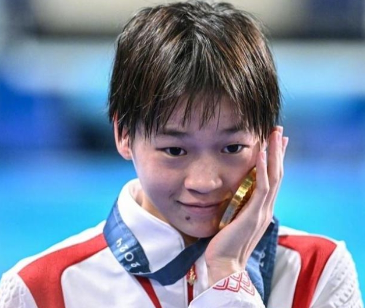 跳水冠军成功卫冕,稳坐宝座的简单介绍 跳水冠军成功卫冕,稳坐宝座的简单介绍