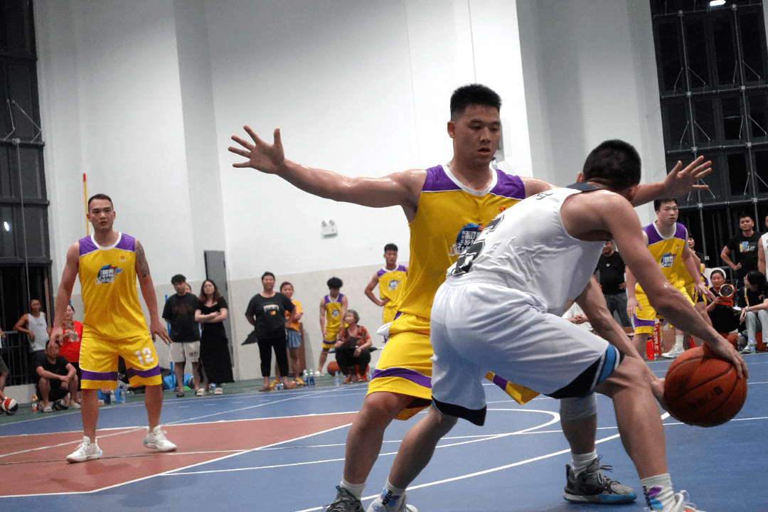 开云体育官网-球员技术大比拼场上呈现高潮的简单介绍