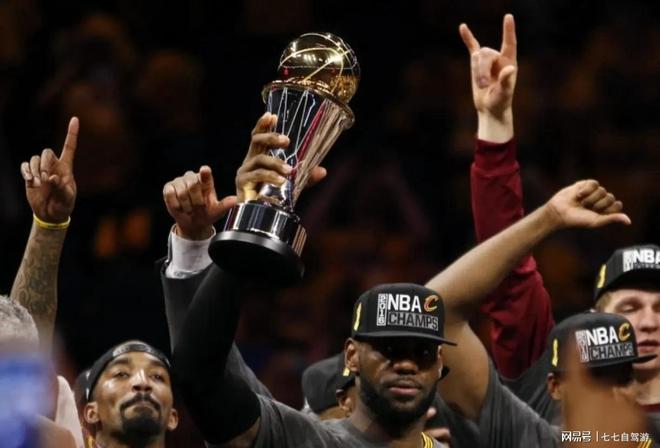 关于骑士主场失利，勒布朗表现稳定球队难挽狂澜的信息