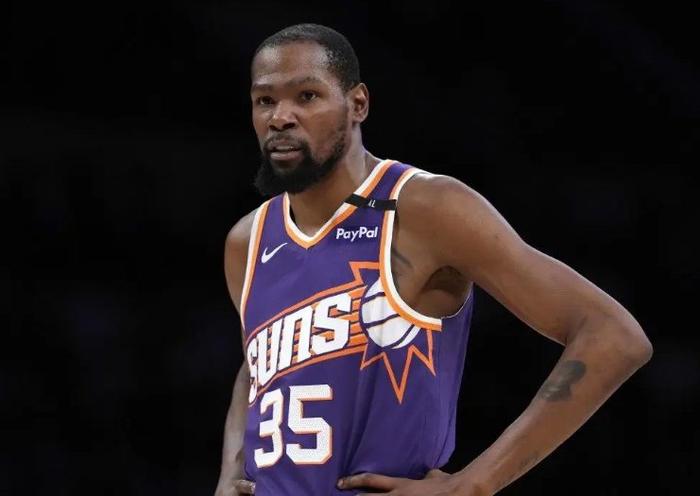 开云体育中国-杜兰特在中超中碾压掘金，争议判罚