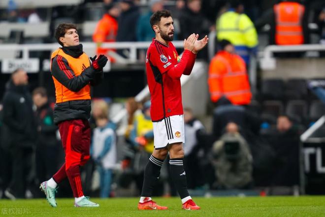 曼联在欧冠比赛中战胜AC米兰,晋级八强 曼联在欧冠比赛中战胜AC米兰,晋级八强