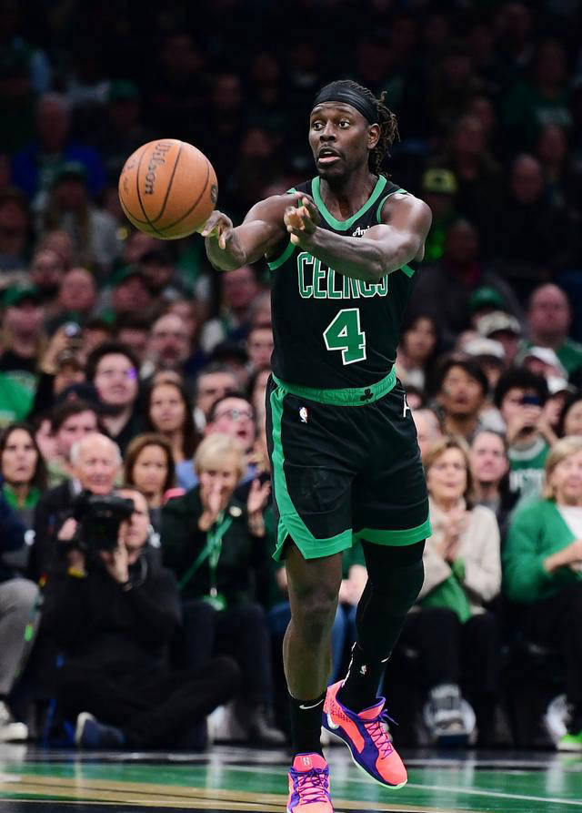 凯尔特人队击败灰熊保持不败