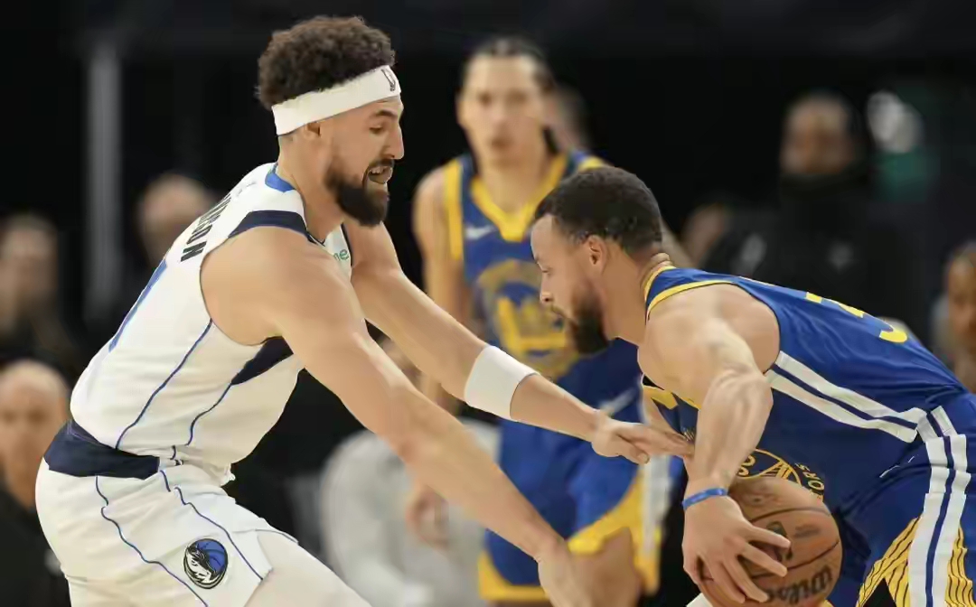 关于独行侠鏖战马刺，克莱关键制胜的信息