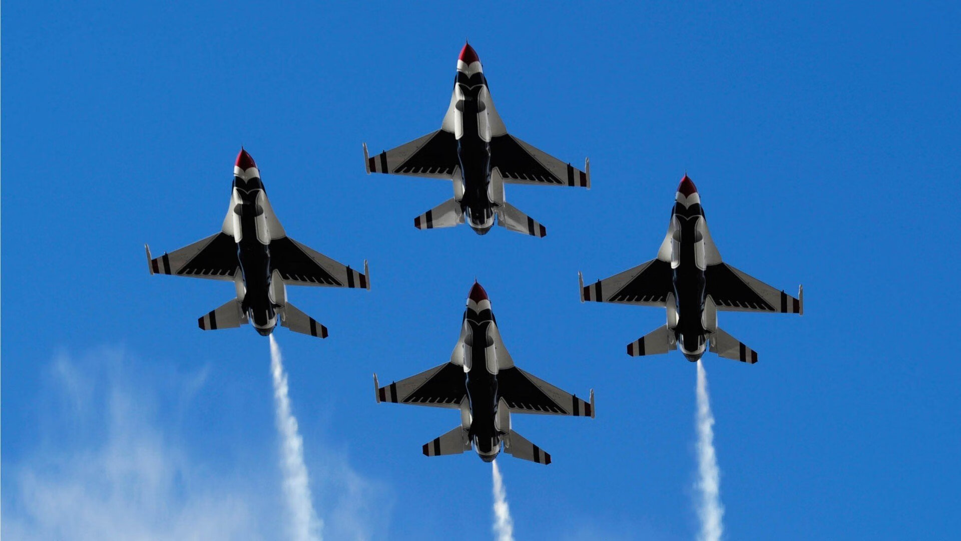 开云APP-莫兰特对手完全无解，湖人速胜独行侠，全面剖析湖人战术压制与独行侠困境